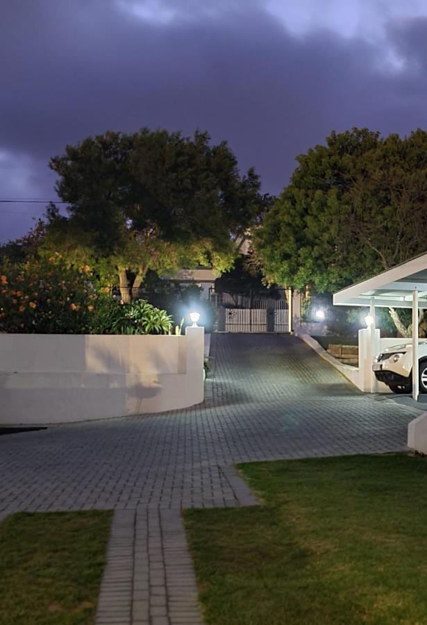 فندق 7 On South بريداسدورب المظهر الخارجي الصورة